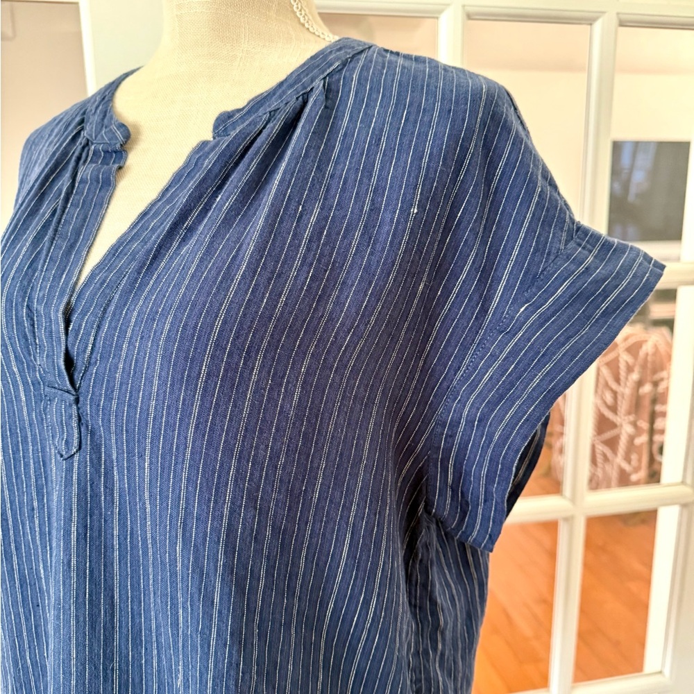 Lou & Grey Oversized Linen Top - Picture 5 of 10